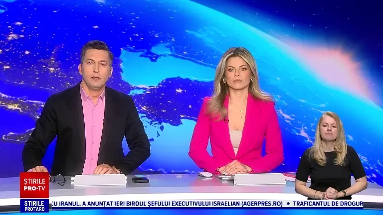 Un incendiu puternic a izbucnit la un depozit de cabluri electrice din Tulcea. Pompierii s-au luptat ore bune cu flăcările